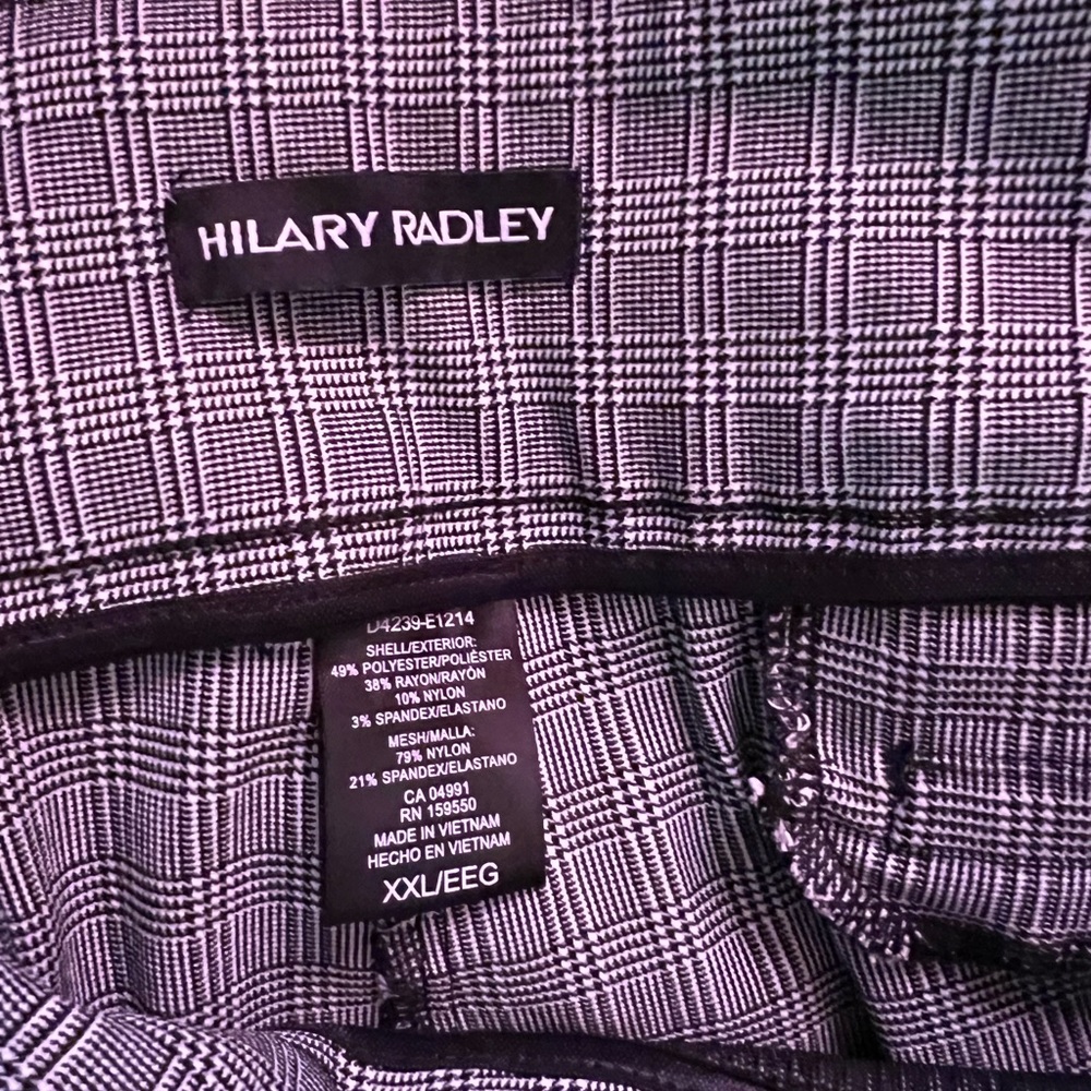 Black and white checked Hilary Radley pull on pants. XXL